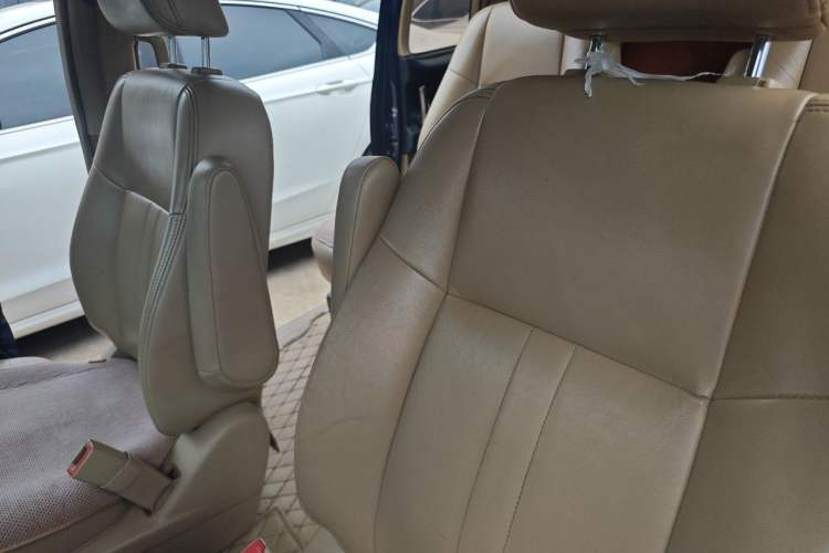 Used Buick GL8 2014 2.4L Executive Edition Left Front Seat