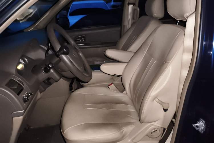 Used Buick GL8 2014 2.4L Comfort Edition Left Front Seat