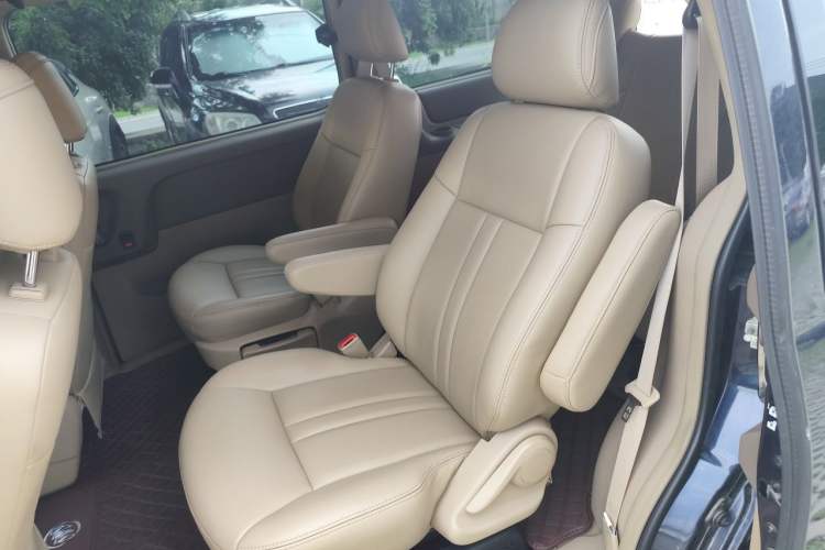 Used Buick GL8 2014 2.4L Classic Edition Left Rear Seat