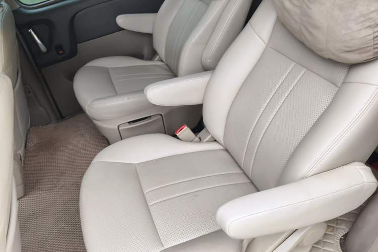 Used Buick GL8 2014 2.4L Classic Edition Left Rear Seat