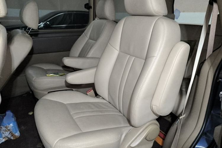 Used Buick GL8 2014 2.4L Classic Edition Left Rear Seat