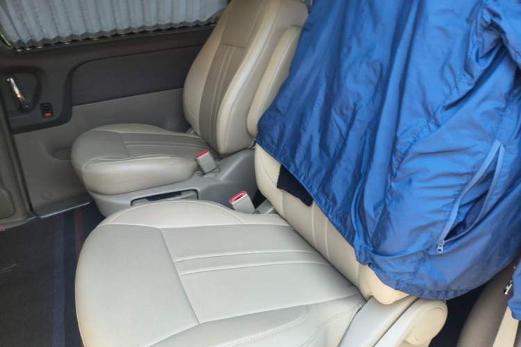 Used Buick GL8 2014 2.4L Comfort Edition Left Rear Seat