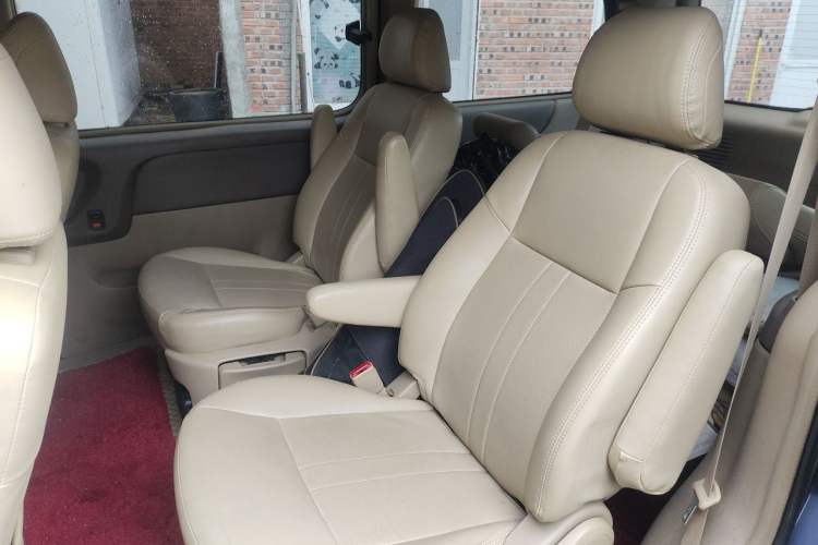 Used Buick GL8 2014 2.4L Comfort Edition Left Rear Seat