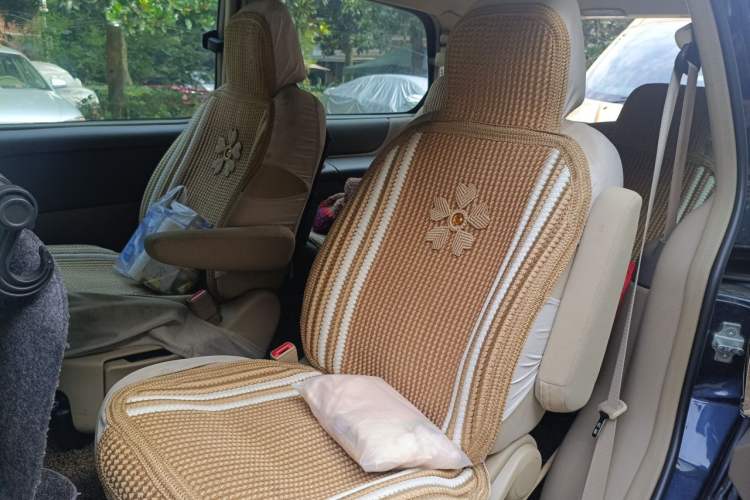 Used Buick GL8 2014 2.4L Classic Edition Left Rear Seat