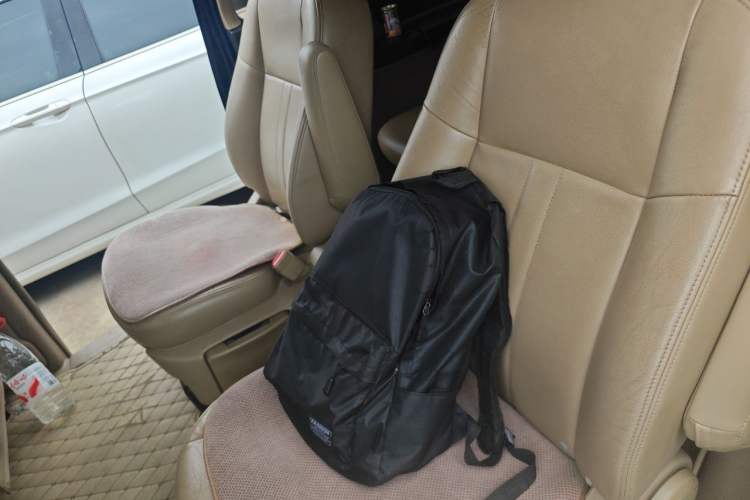 Used Buick GL8 2014 2.4L Executive Edition Left Rear Seat