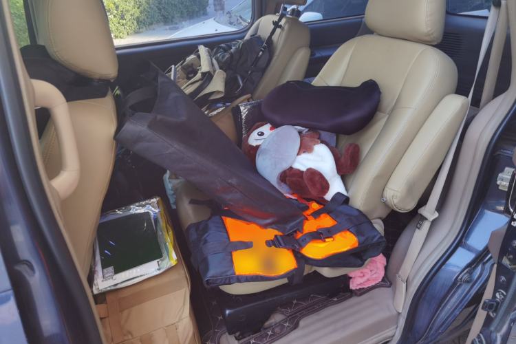 Used Buick GL8 2014 2.4L Classic Edition Left Rear Seat