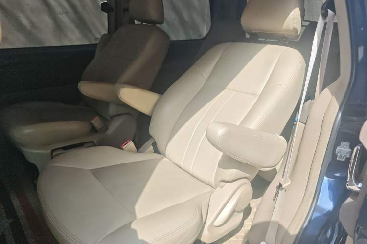Used Buick GL8 2014 2.4L Comfort Edition Left Rear Seat