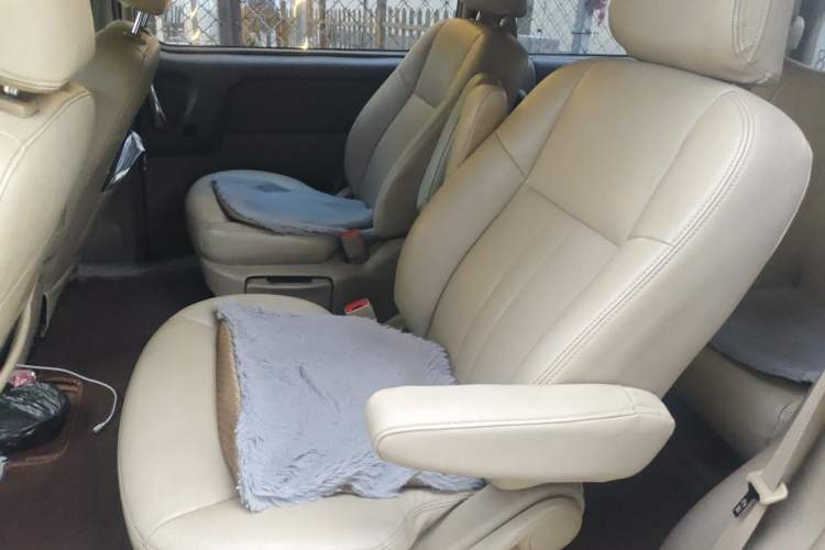Used Buick GL8 2014 2.4L Classic Edition Left Rear Seat