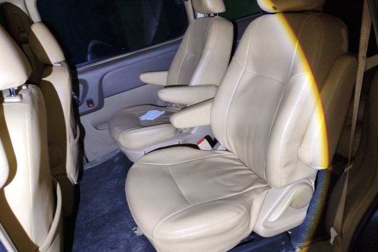 Used Buick GL8 2014 2.4L Comfort Edition Left Rear Seat