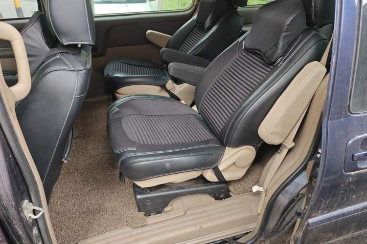 Used Buick GL8 2014 2.4L Comfort Edition Left Rear Seat