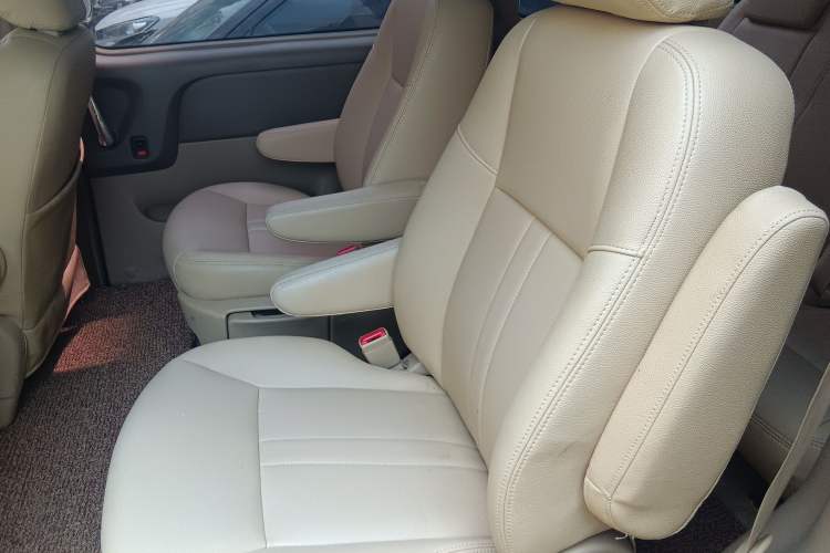 Used Buick GL8 2014 2.4L Comfort Edition Left Rear Seat