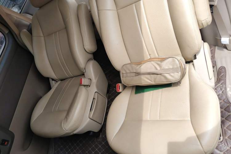 Used Buick GL8 2014 2.4L Classic Edition Left Rear Seat