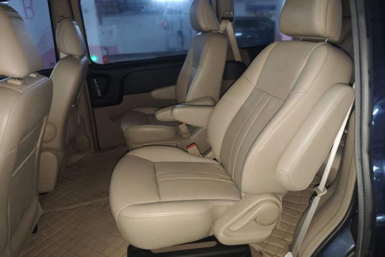 Used Buick GL8 2014 2.4L Executive Edition Left Rear Seat
