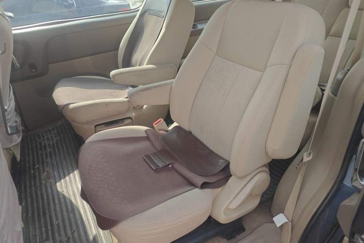 Used Buick GL8 2014 2.4L Classic Edition Left Rear Seat