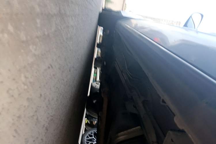 Used Buick GL8 2014 2.4L Classic Edition Left Side Sill