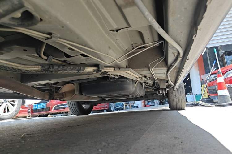 Used Buick GL8 2014 2.4L Executive Edition Left Side Sill