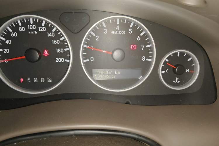Used Buick GL8 2014 2.4L Classic Edition Odometer Close Up