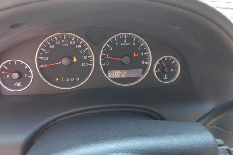 Used Buick GL8 2014 2.4L Executive Edition Odometer Close Up