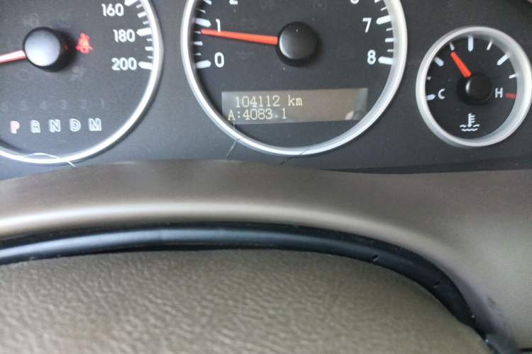 Used Buick GL8 2014 2.4L Classic Edition Odometer Close Up