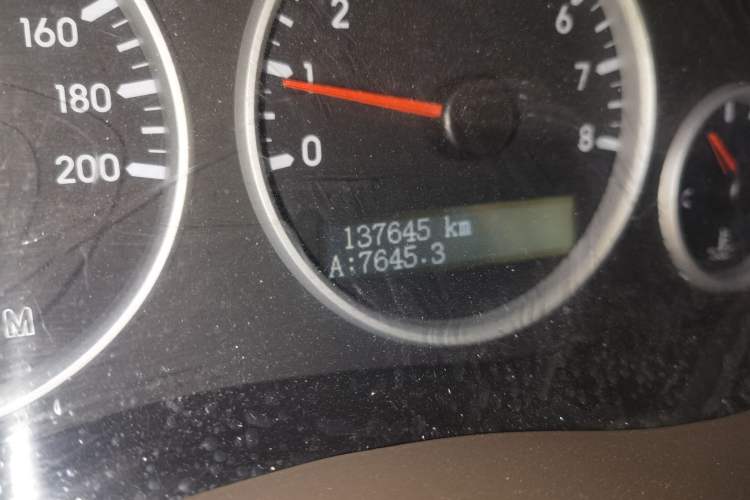 Used Buick GL8 2014 2.4L Classic Edition Odometer Close Up