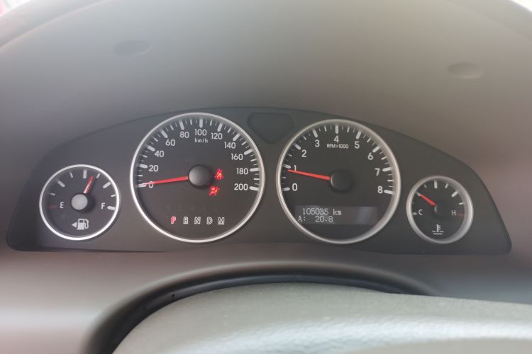 Used Buick GL8 2014 2.4L Classic Edition Odometer Close Up