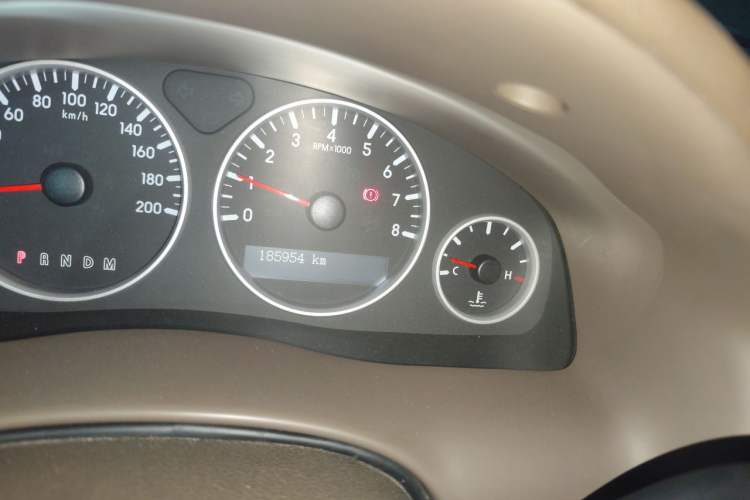 Used Buick GL8 2014 2.4L Comfort Edition Odometer Close Up