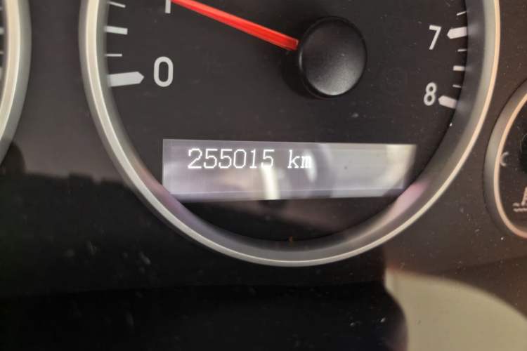 Used Buick GL8 2014 2.4L Classic Edition Odometer Close Up