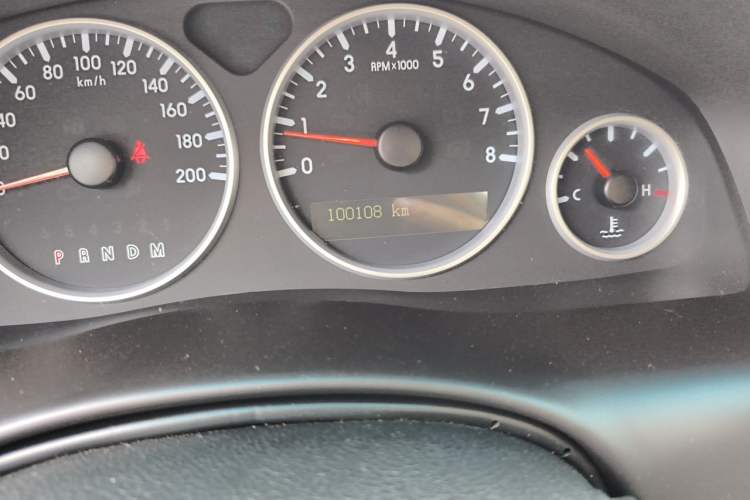 Used Buick GL8 2014 2.4L Executive Edition Odometer Close Up