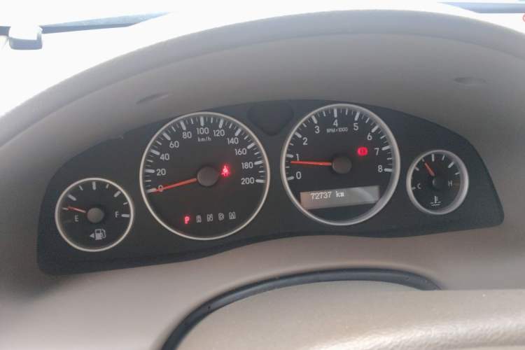 Used Buick GL8 2014 2.4L Classic Edition Odometer Close Up