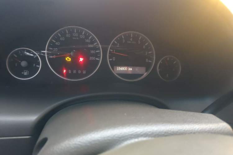 Used Buick GL8 2014 2.4L Classic Edition Odometer Close Up