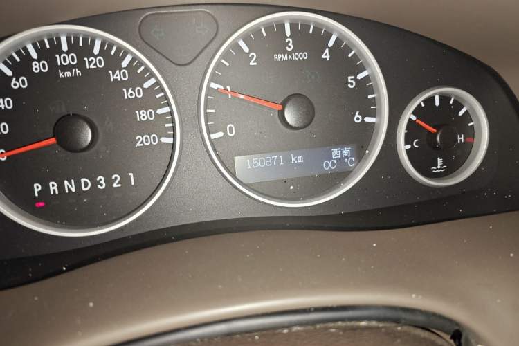 Used Buick GL8 2014 2.4L Classic Edition Odometer Close Up