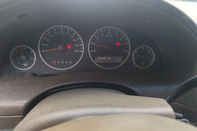 Used Buick GL8 2014 2.4L Classic Edition Odometer Close Up