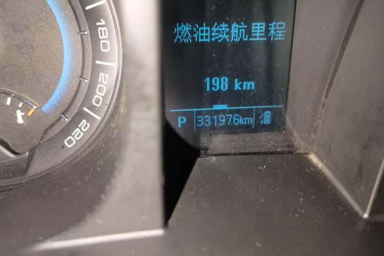 Used Buick GL8 2014 2.4L CT Luxury Business Comfort Edition Odometer Close Up