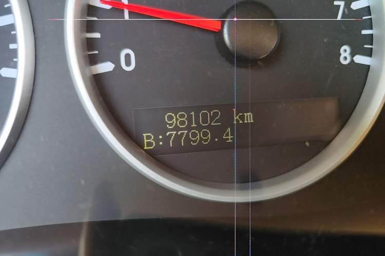 Used Buick GL8 2014 2.4L Classic Edition Odometer Close Up