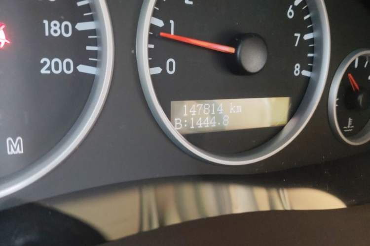 Used Buick GL8 2014 2.4L Classic Edition Odometer Close Up