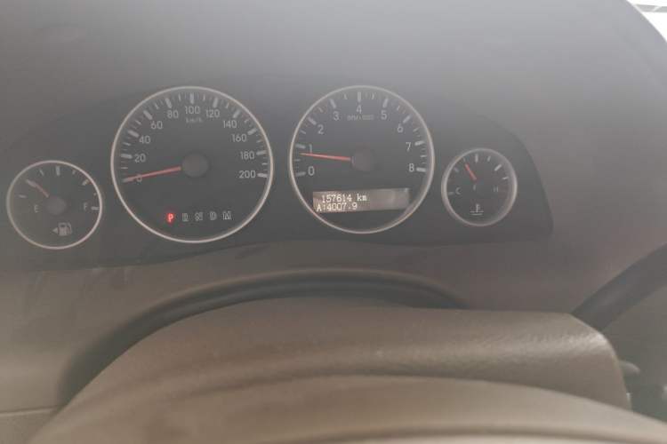 Used Buick GL8 2014 2.4L Classic Edition Odometer Close Up
