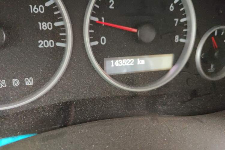 Used Buick GL8 2014 2.4L Classic Edition Odometer Close Up