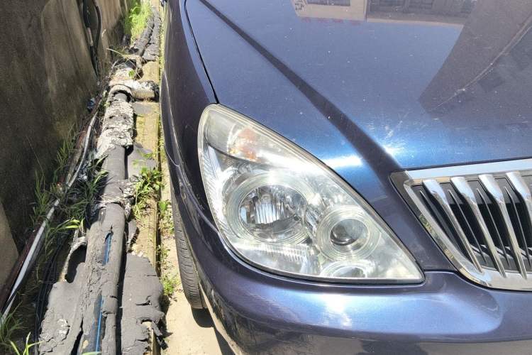 Used Buick GL8 2014 2.4L Executive Edition Right Front Headlight