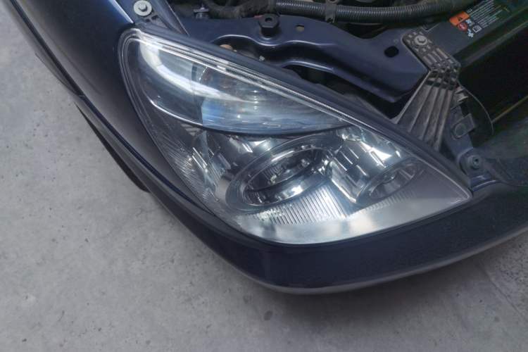 Used Buick GL8 2014 2.4L Classic Edition Right Front Headlight