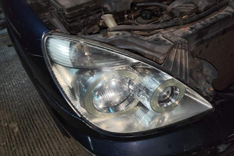 Used Buick GL8 2014 2.4L Classic Edition Right Front Headlight