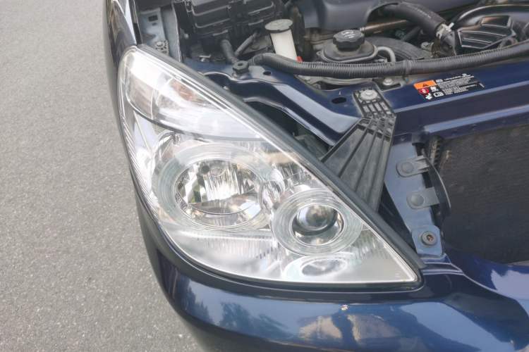 Used Buick GL8 2014 2.4L Classic Edition Right Front Headlight