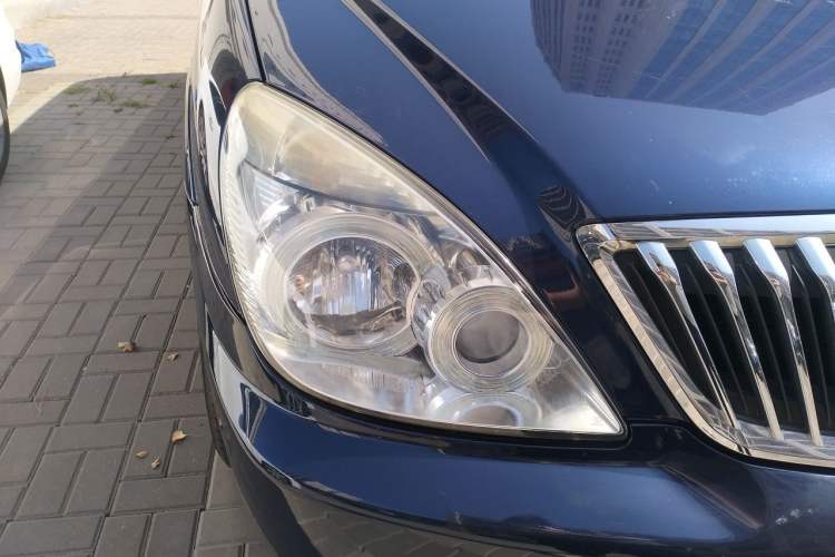 Used Buick GL8 2014 2.4L Classic Edition Right Front Headlight