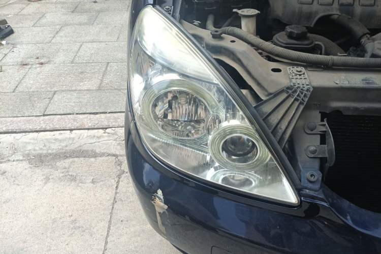 Used Buick GL8 2014 2.4L Comfort Edition Right Front Headlight