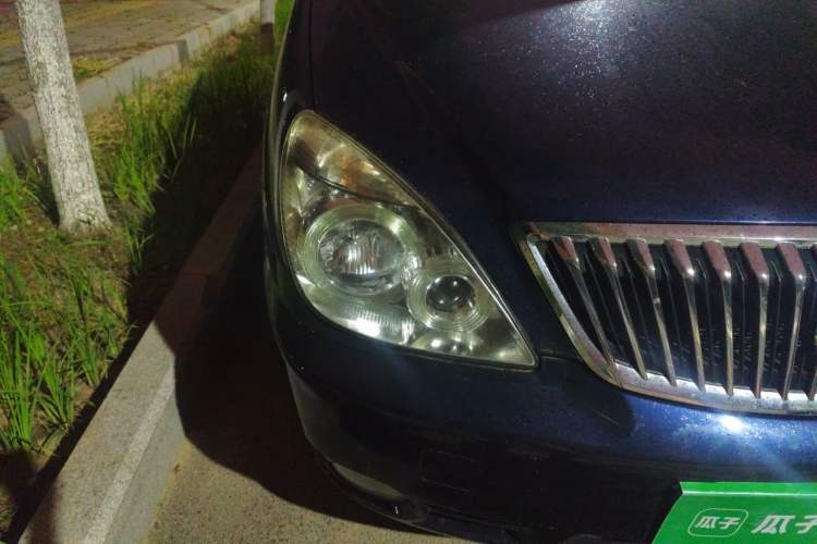 Used Buick GL8 2014 2.4L Comfort Edition Right Front Headlight