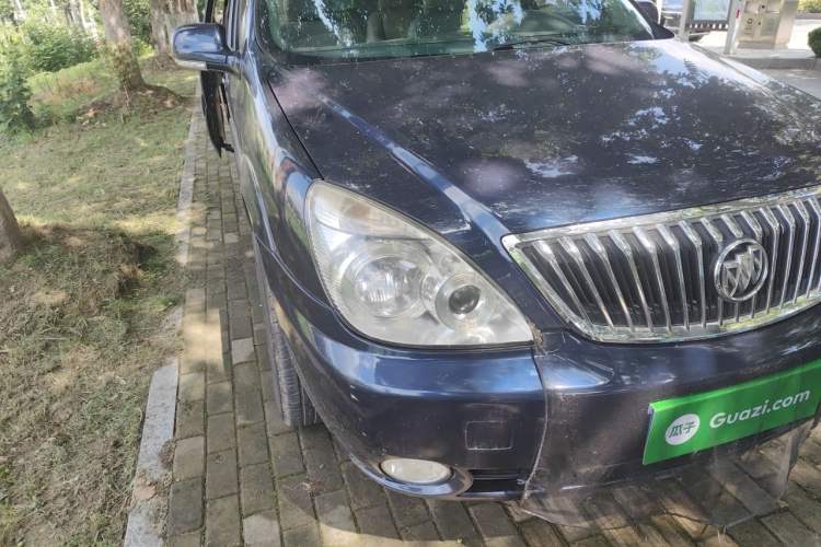 Used Buick GL8 2014 2.4L Classic Edition Right Front Headlight