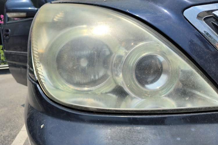 Used Buick GL8 2014 2.4L Executive Edition Right Front Headlight