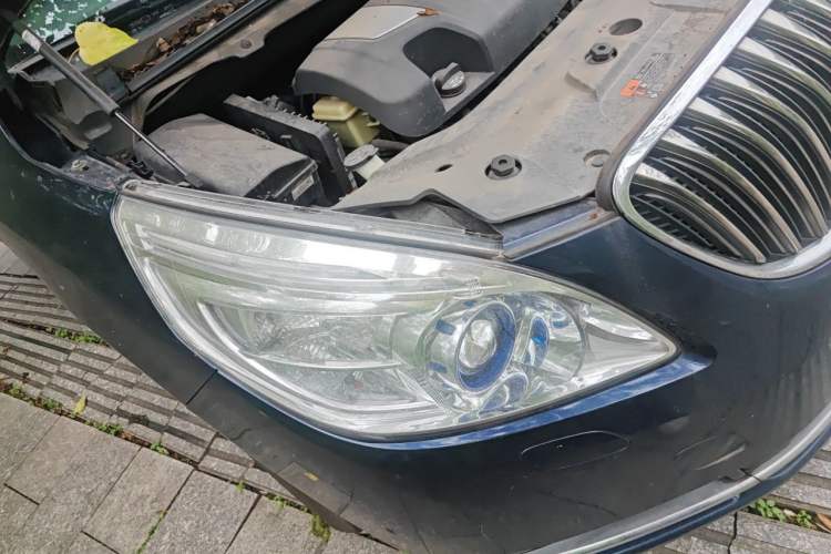 Used Buick GL8 2014 3.0L GT Luxury Business Haoya Edition Right Front Headlight