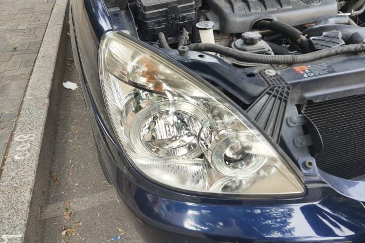 Used Buick GL8 2014 2.4L Classic Edition Right Front Headlight