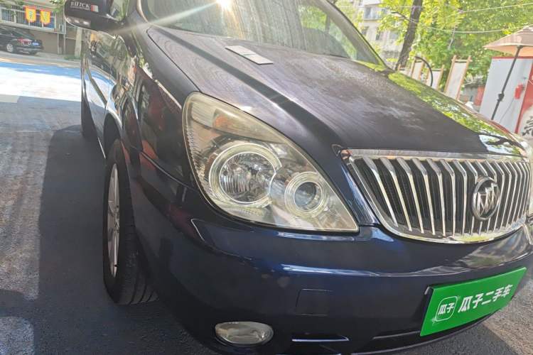 Used Buick GL8 2014 2.4L Comfort Edition Right Front Headlight