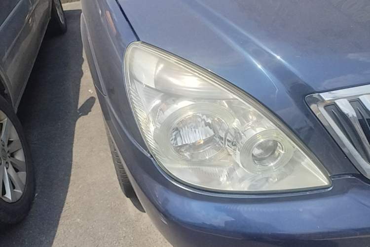 Used Buick GL8 2014 2.4L Executive Edition Right Front Headlight